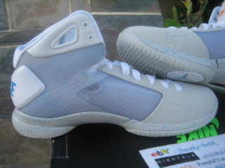 Illustration for article titled Back to the Future McFly Sneakers Unboxed, Going for $2,000